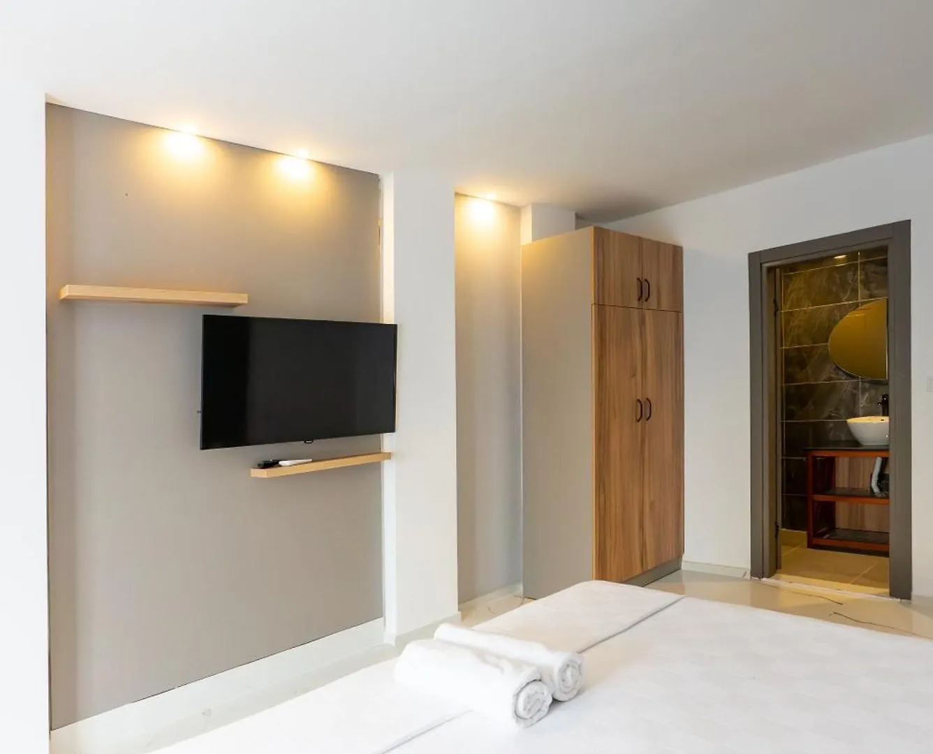 Melengec Otel Tuerkbuekue Turecko